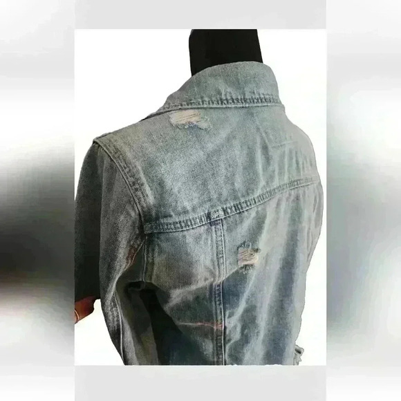 Blank NYC Women's Light Wash Distressed Denim Jacket S - Picture 8 of 15